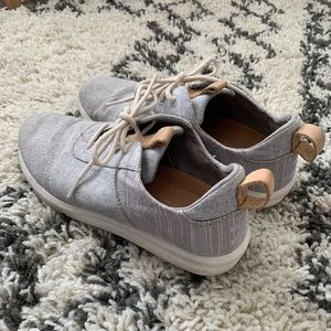 Toms Sneakers